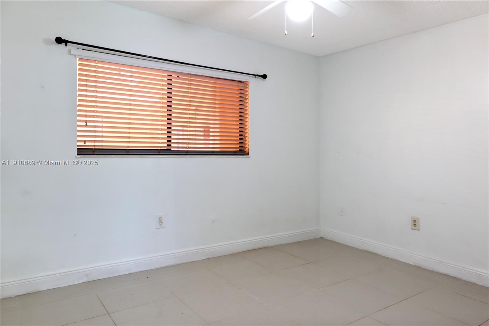 HORIZONS WEST CONDO #5 - Residential Lease