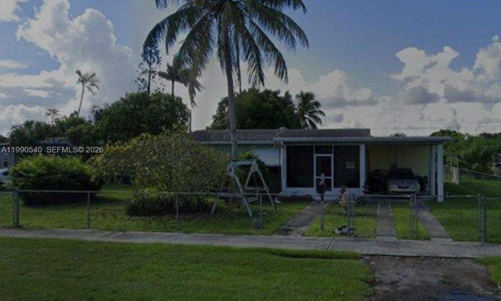 Photo of 1570 NE 15th St, Homestead, FL 33033 (MLS # A11990540)