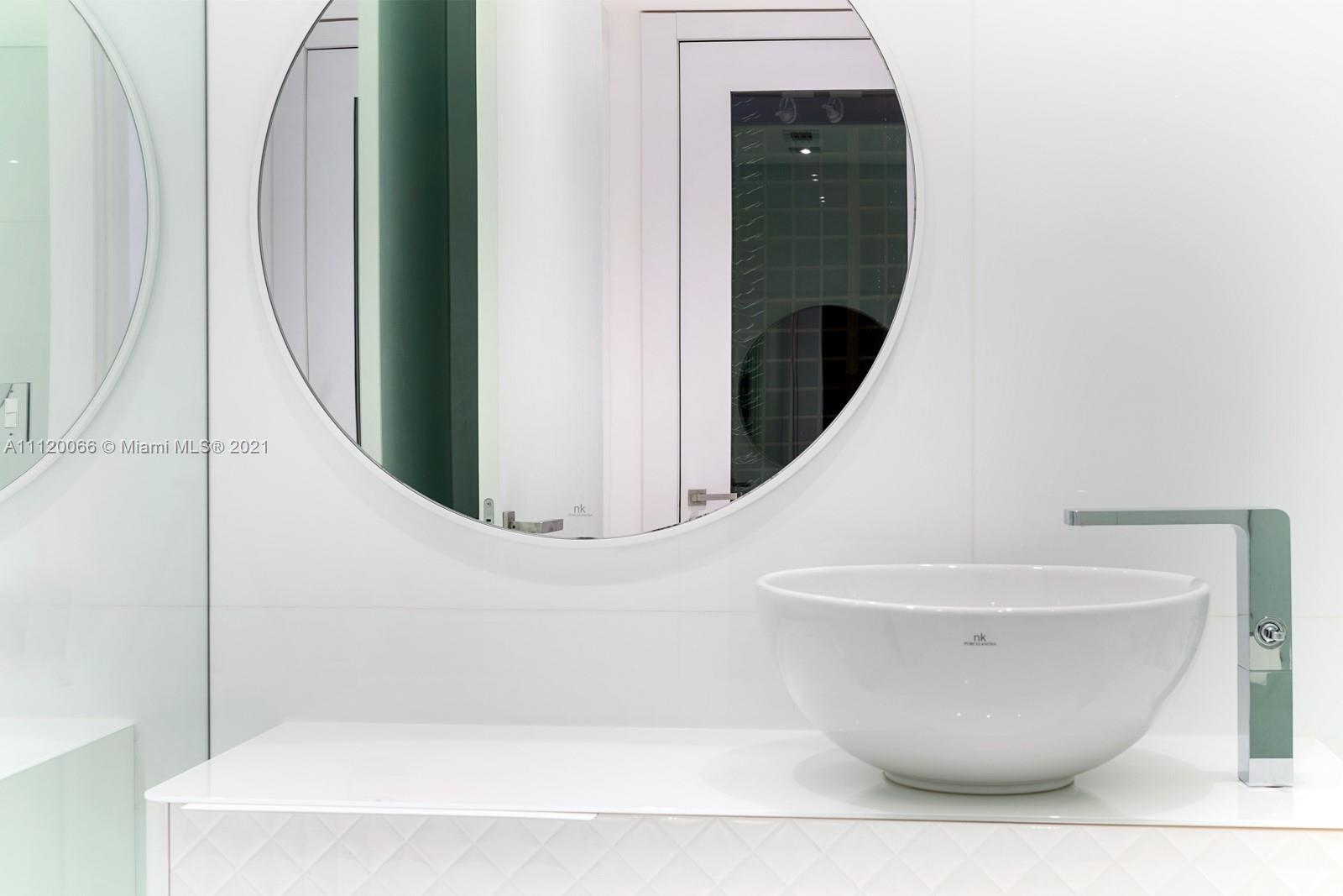 BAYVIEW FISHER ISL CONDO - Residential