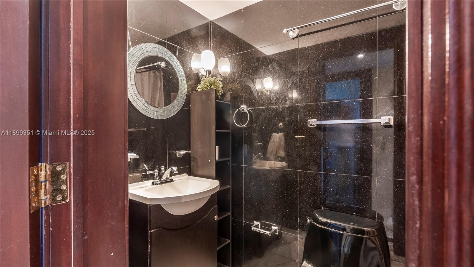 POINCIANA IS YT & RCQ CLU - Residential