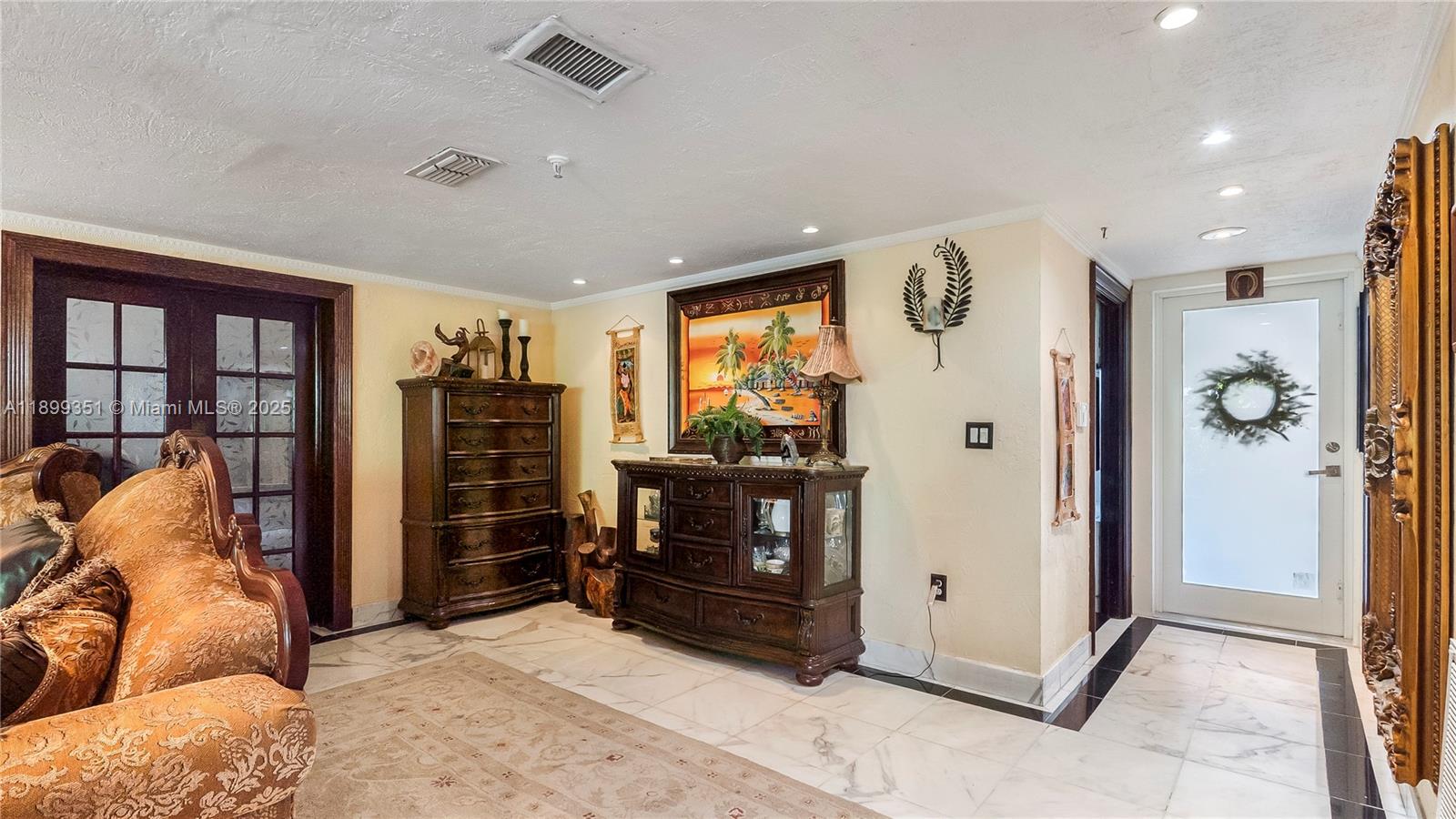 POINCIANA IS YT & RCQ CLU - Residential
