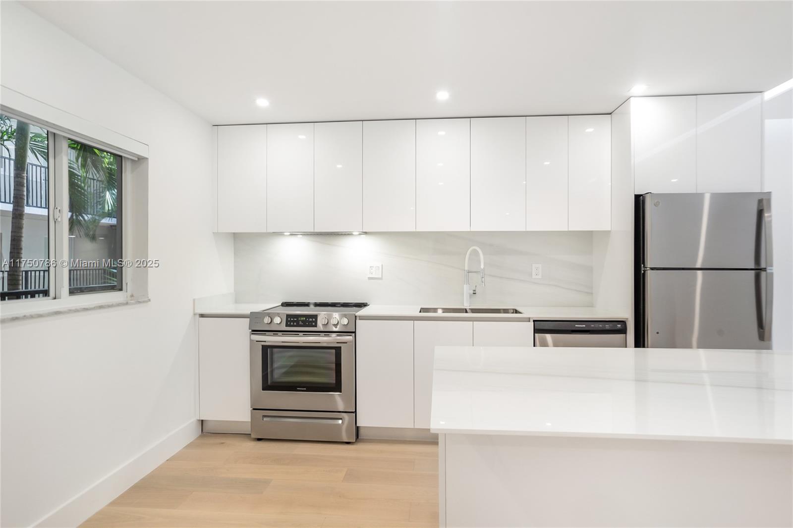 Rental Property at 17105 N Bay Rd B604, Sunny Isles Beach, Miami-Dade County, Florida - Bedrooms: 2 
Bathrooms: 2  - $3,890 MO.