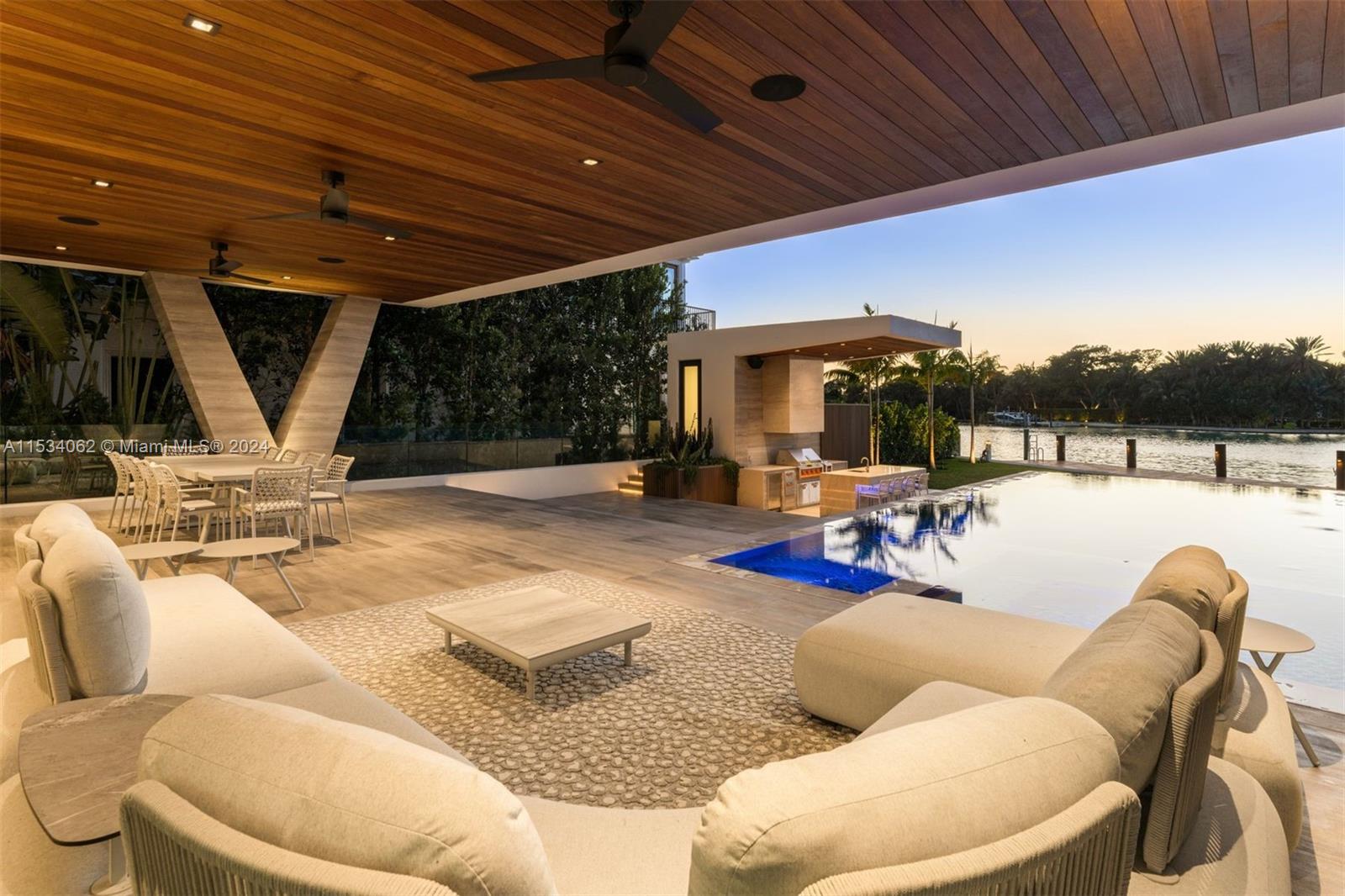 ALTOS DEL MAR NO 5 - Residential