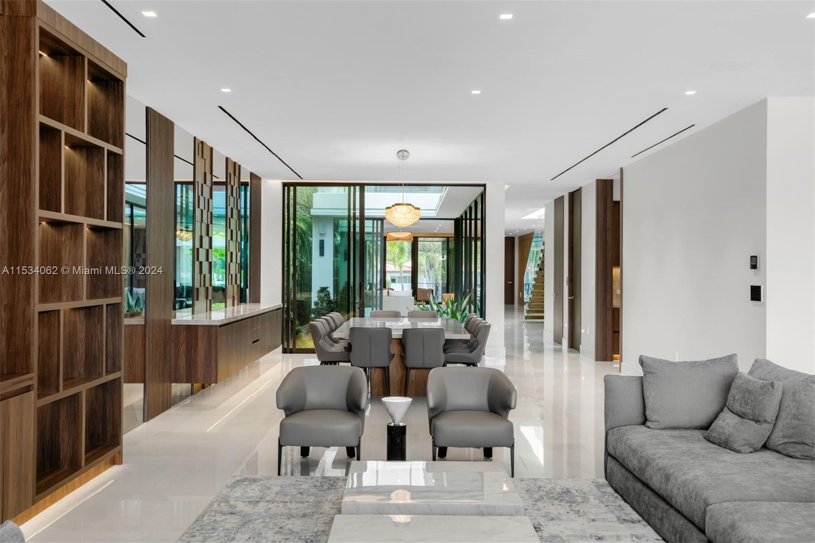 ALTOS DEL MAR NO 5 - Residential