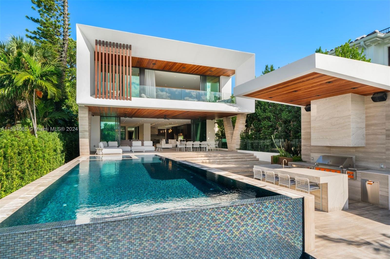 ALTOS DEL MAR NO 5 - Residential