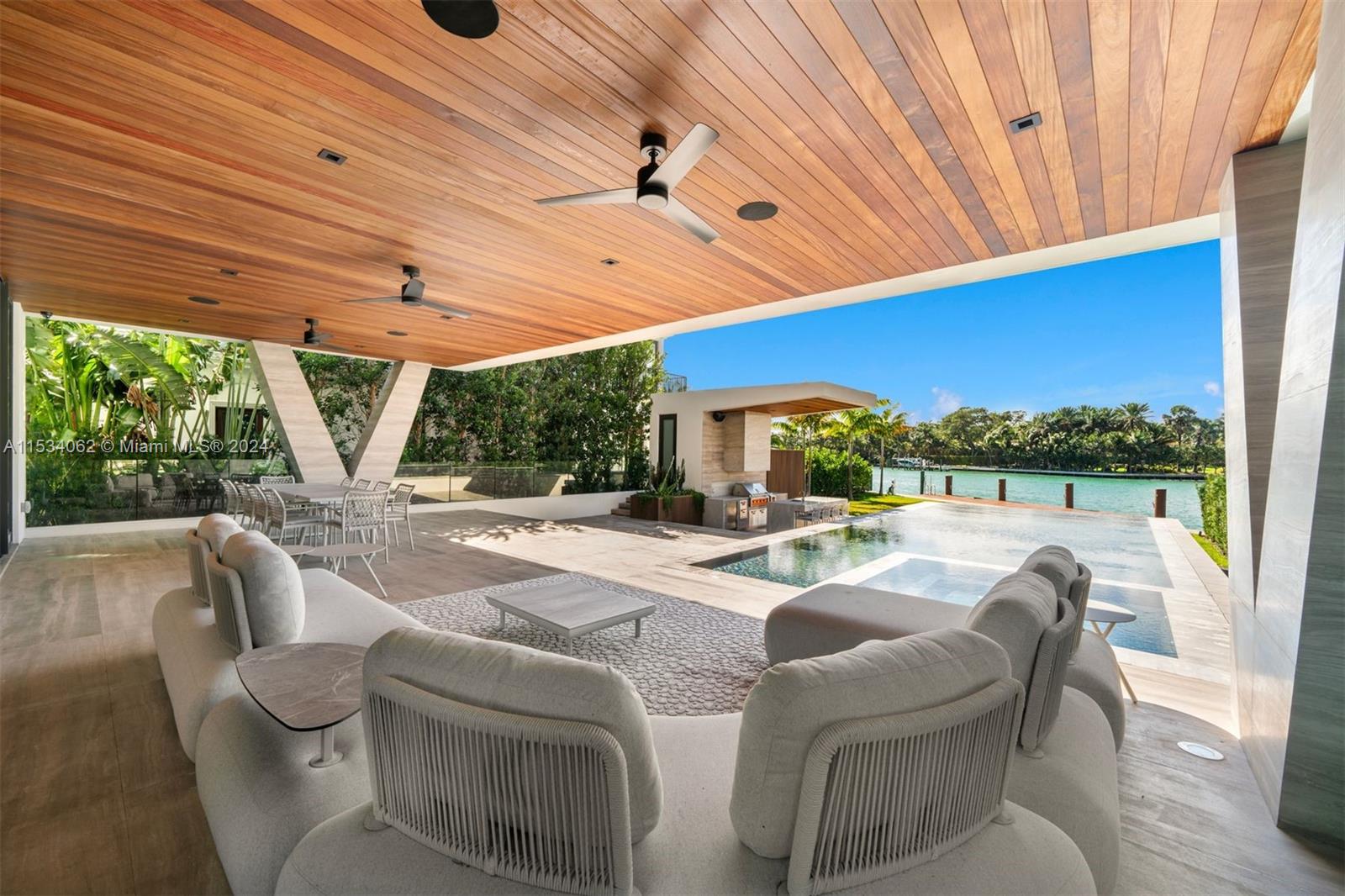 ALTOS DEL MAR NO 5 - Residential