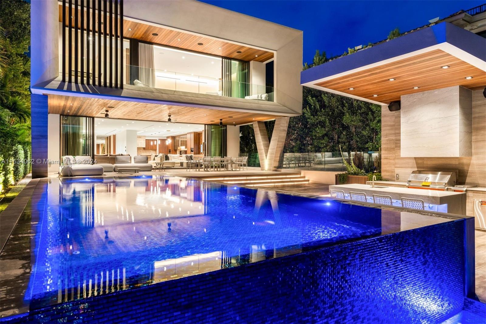 ALTOS DEL MAR NO 5 - Residential