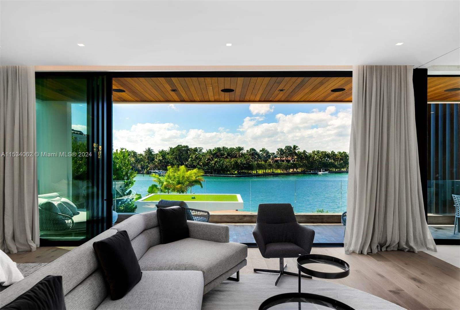 ALTOS DEL MAR NO 5 - Residential