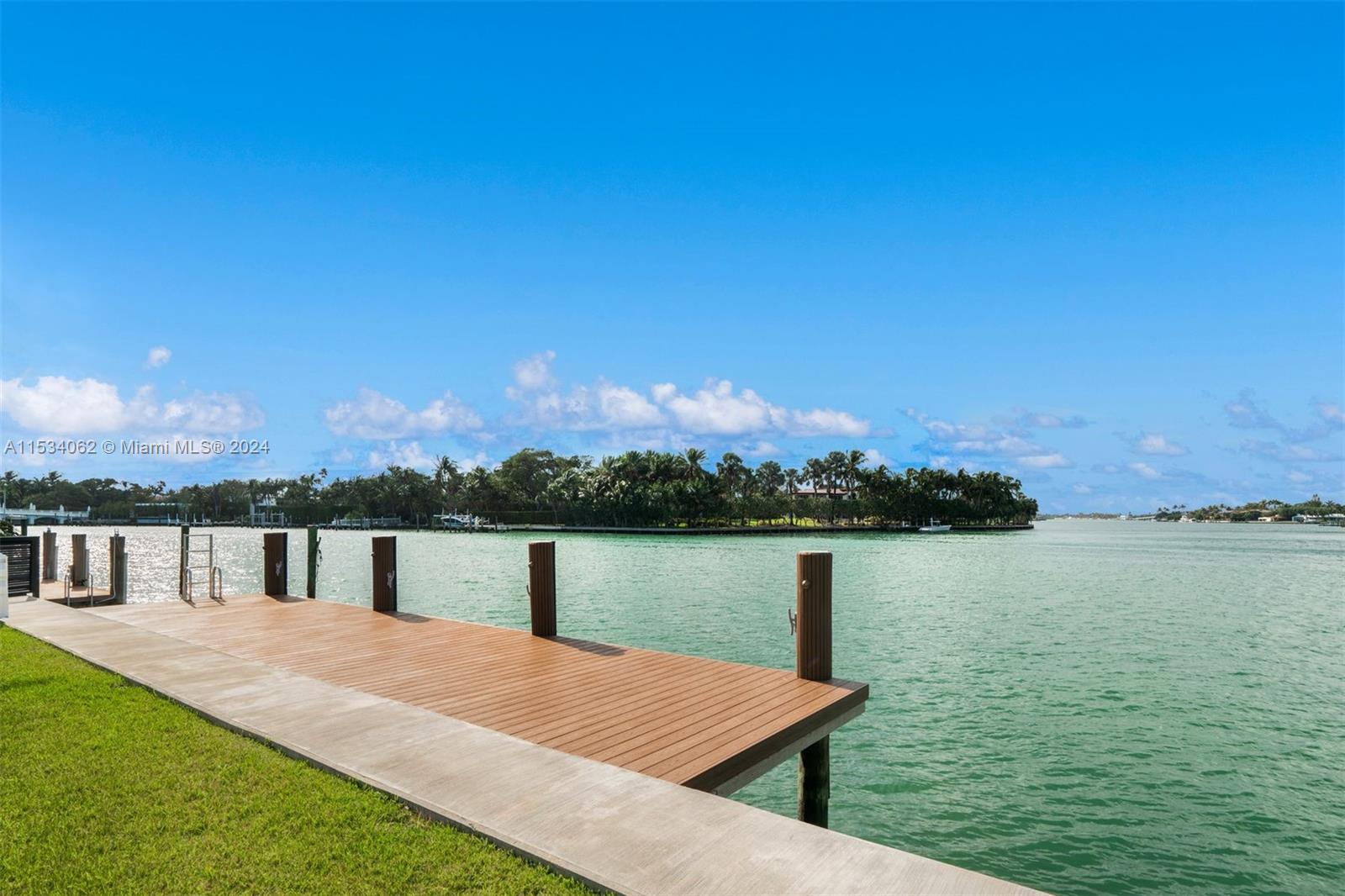 ALTOS DEL MAR NO 5 - Residential