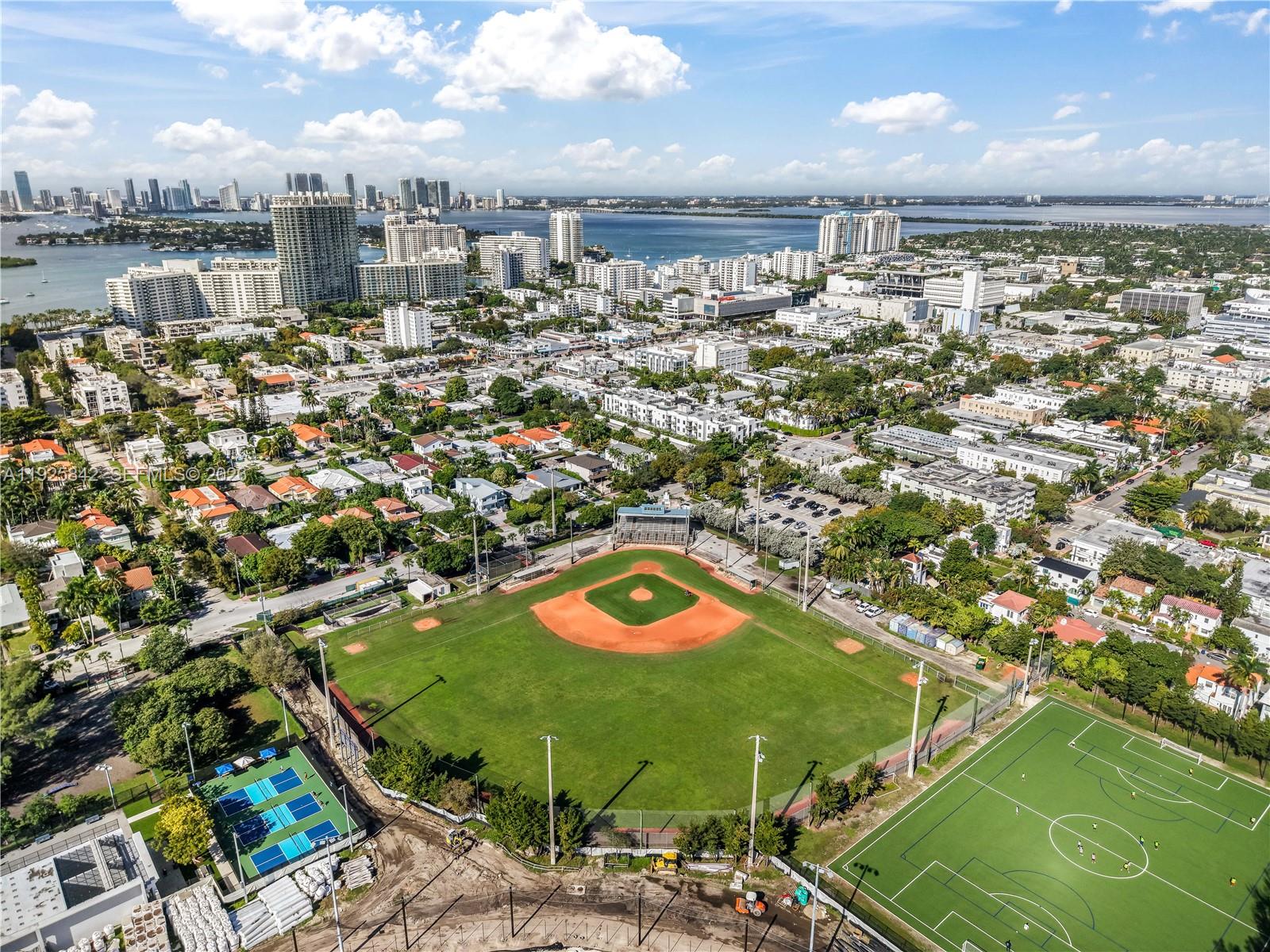 BRISTOL CONDO - Residential