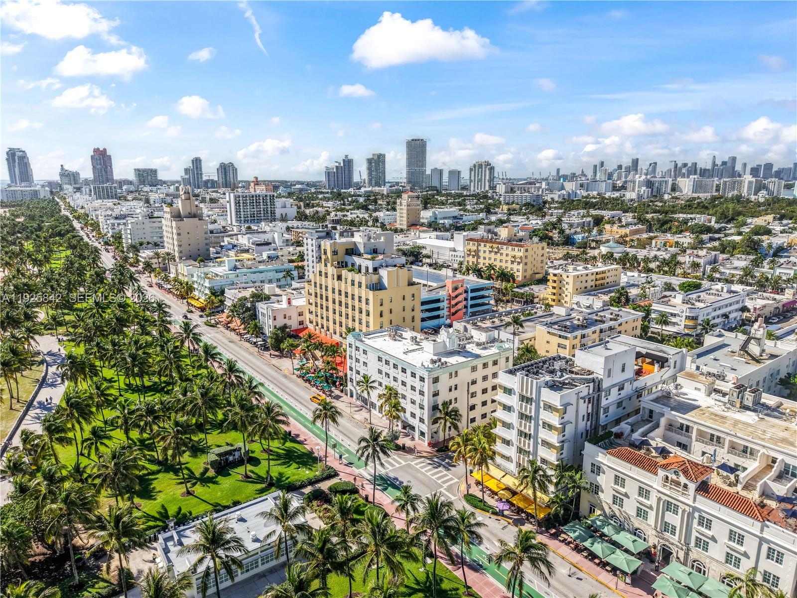 BRISTOL CONDO - Residential