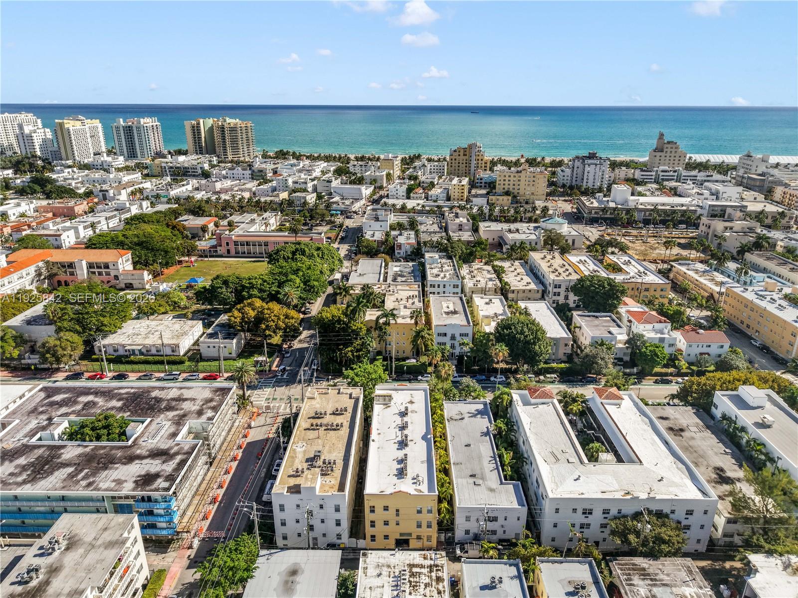 BRISTOL CONDO - Residential