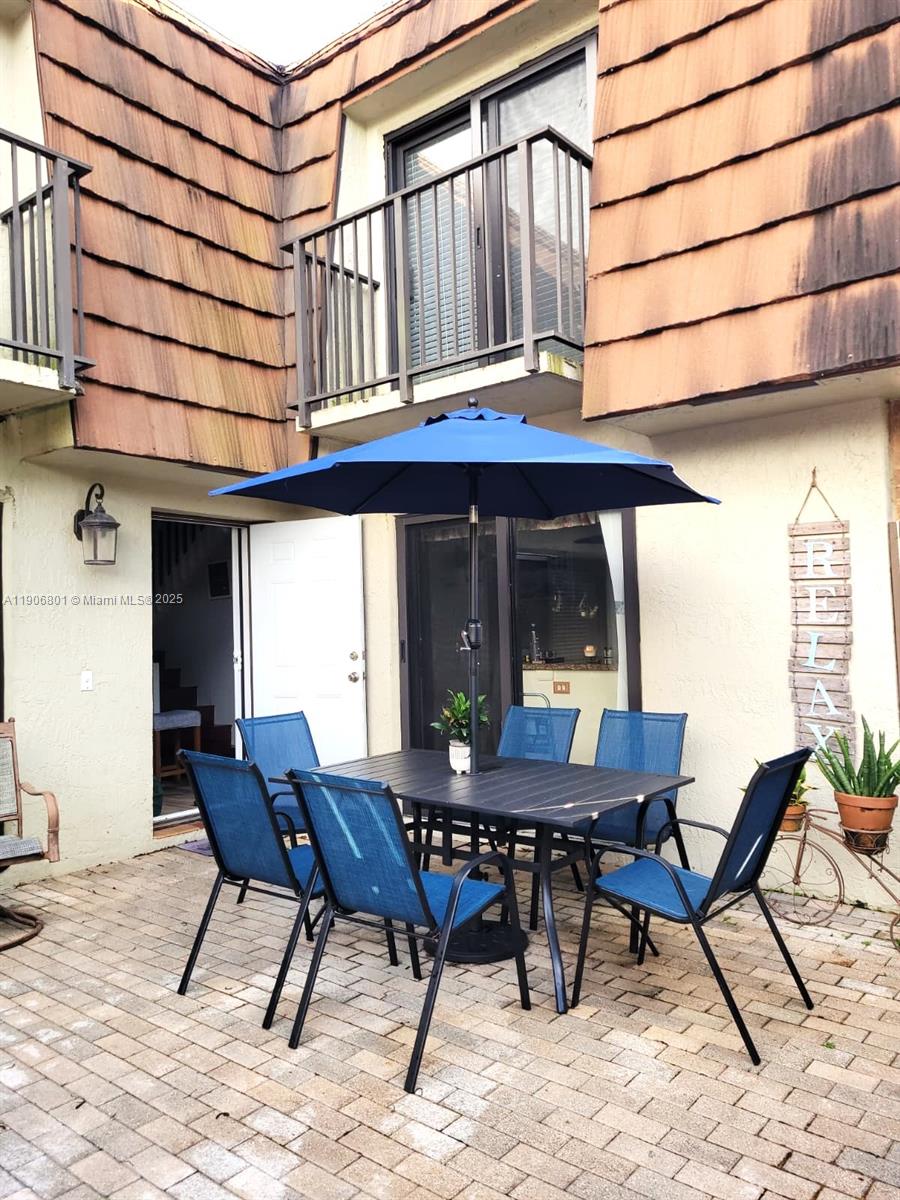 C H E ACRES - Residential