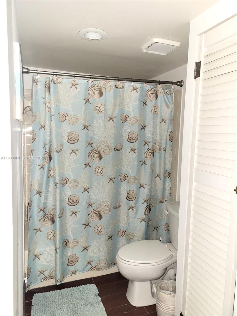 C H E ACRES - Residential