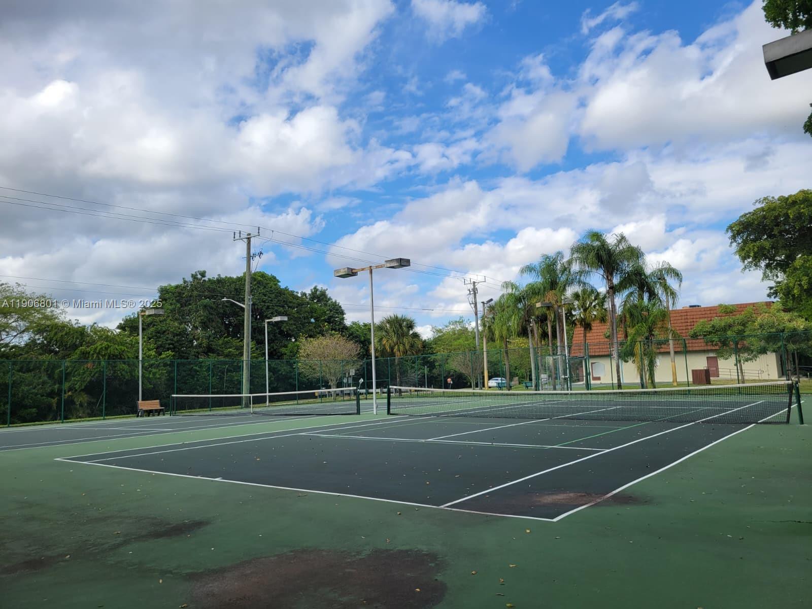 C H E ACRES - Residential