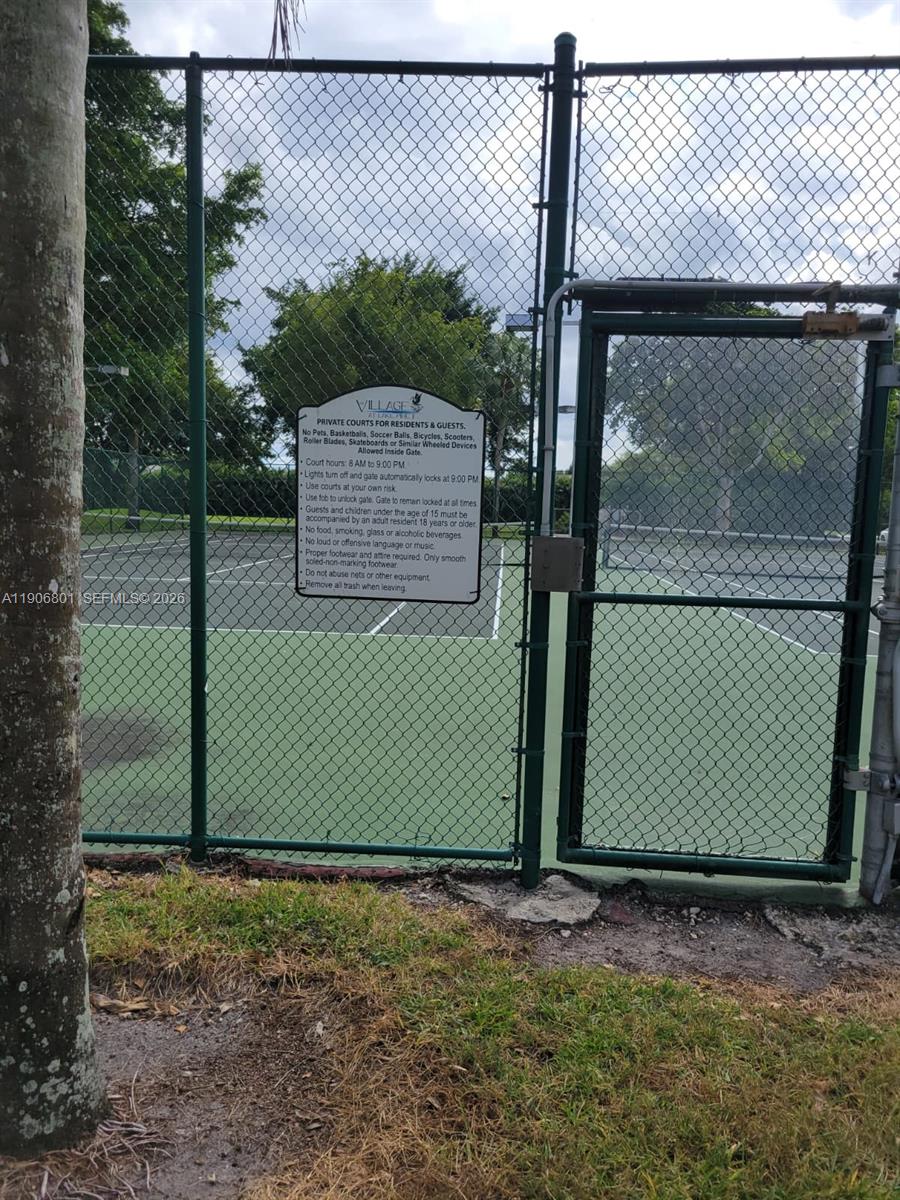 C H E ACRES - Residential