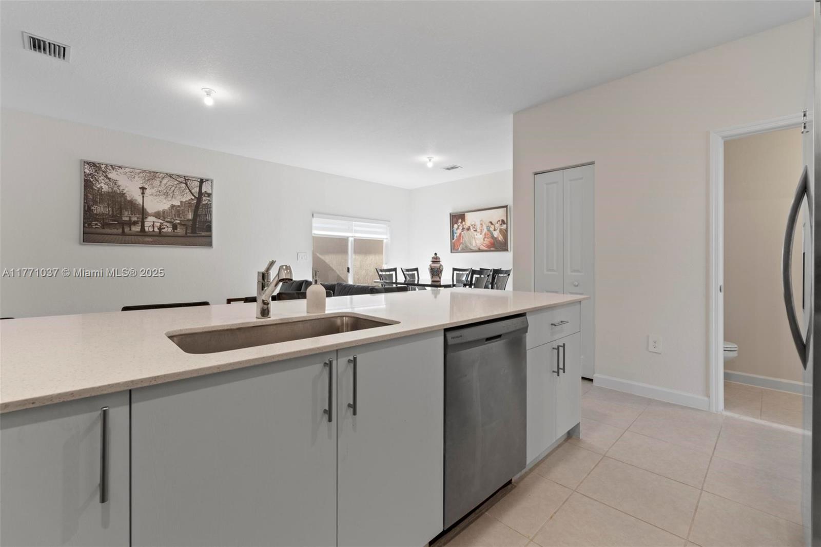 DOWN SOUTH - Residential