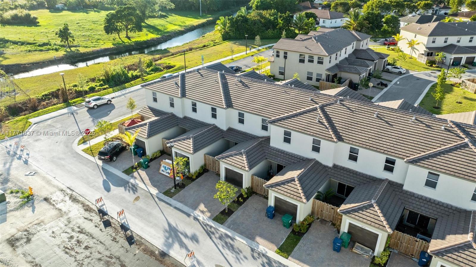 DOWN SOUTH - Residential