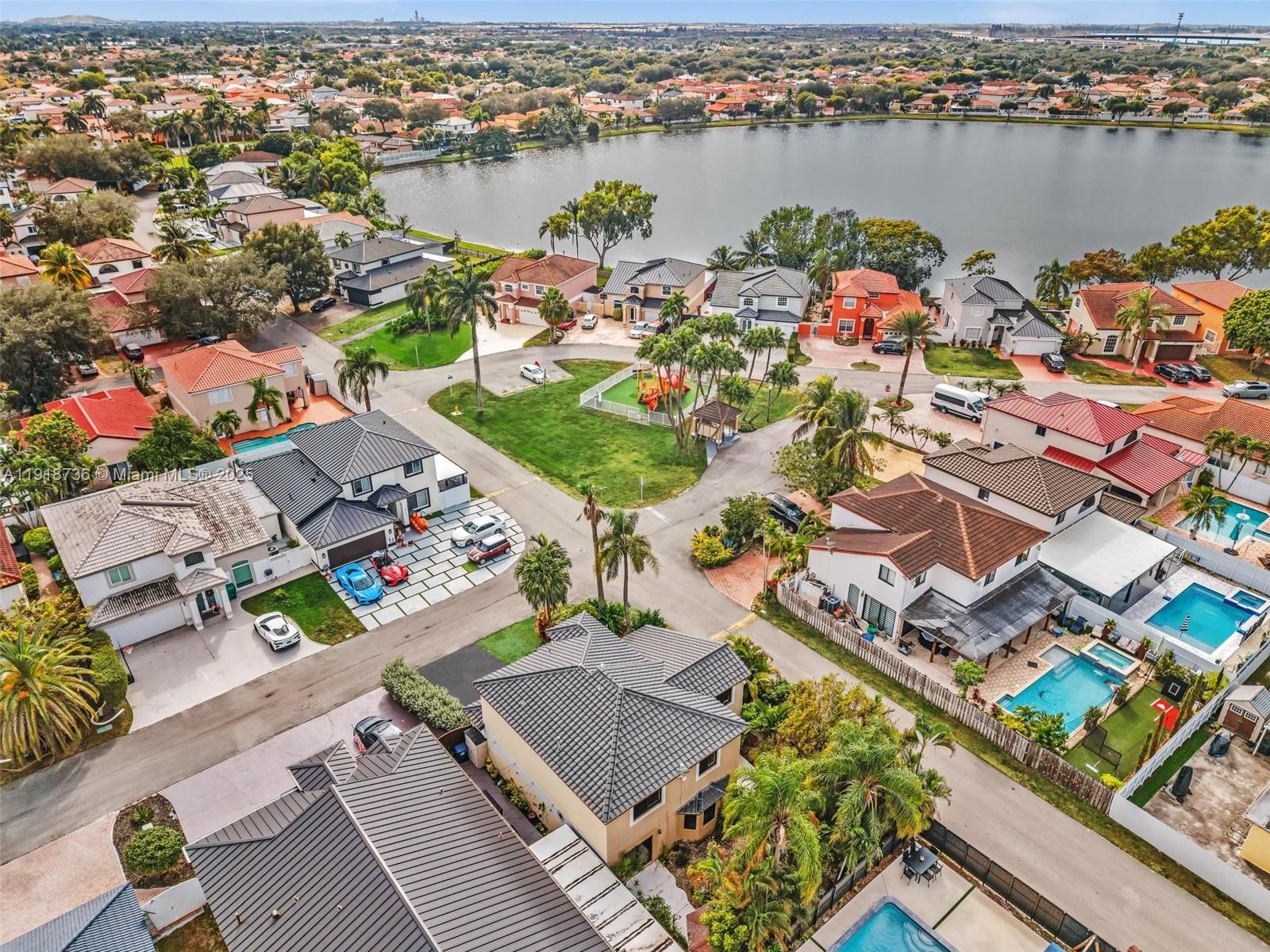 MARBELLA PARK - Residential