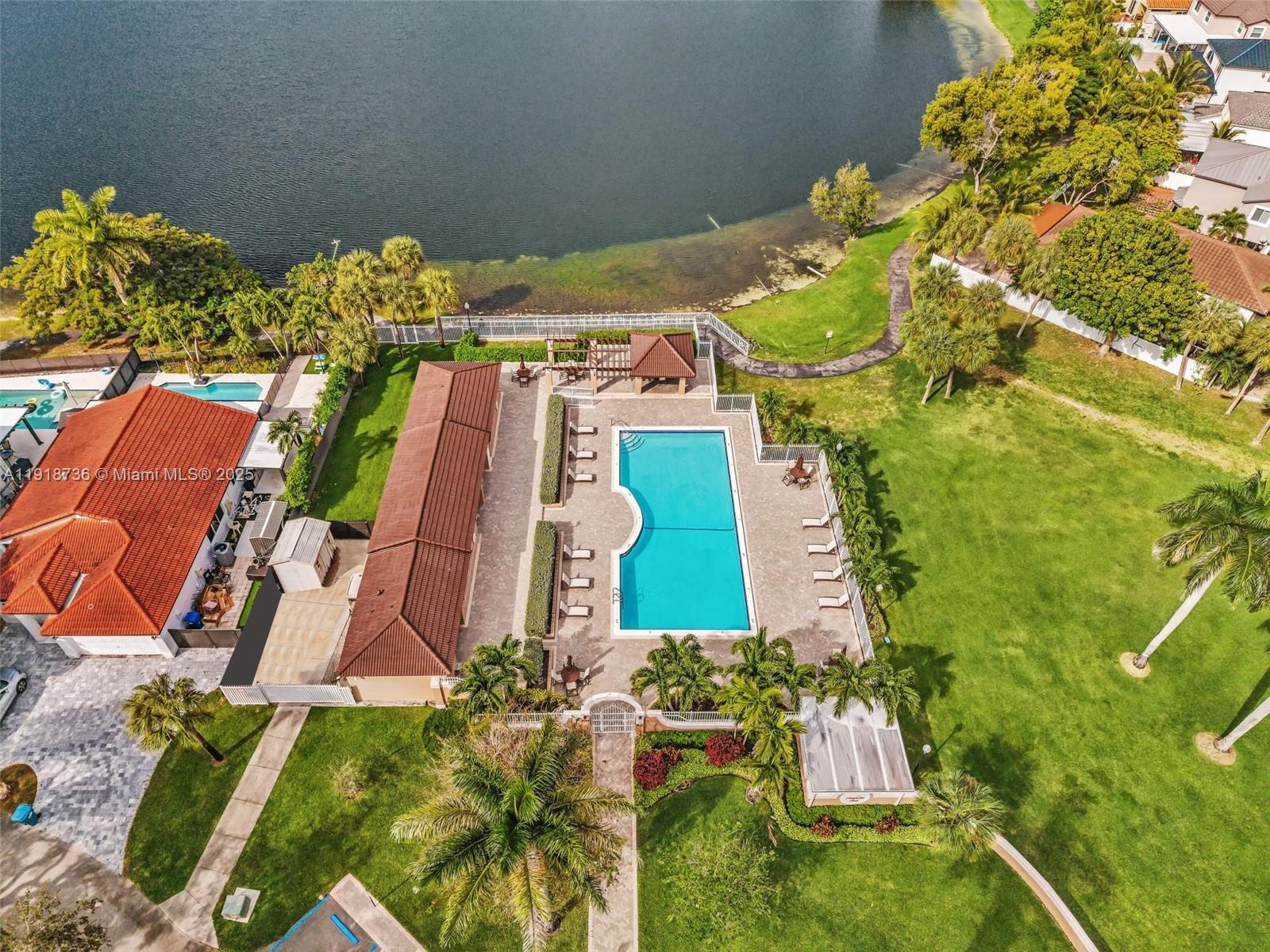 MARBELLA PARK - Residential