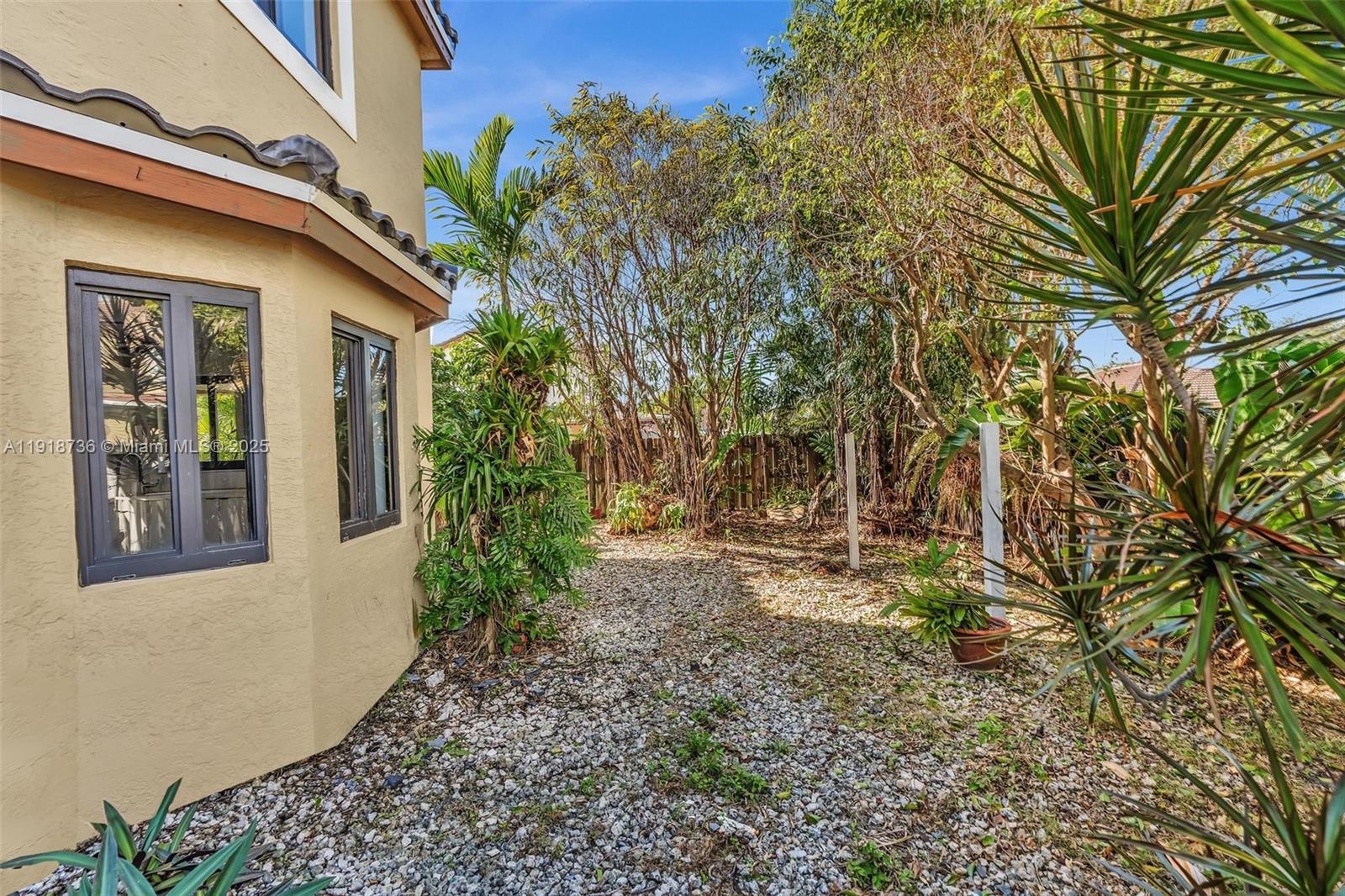 MARBELLA PARK - Residential