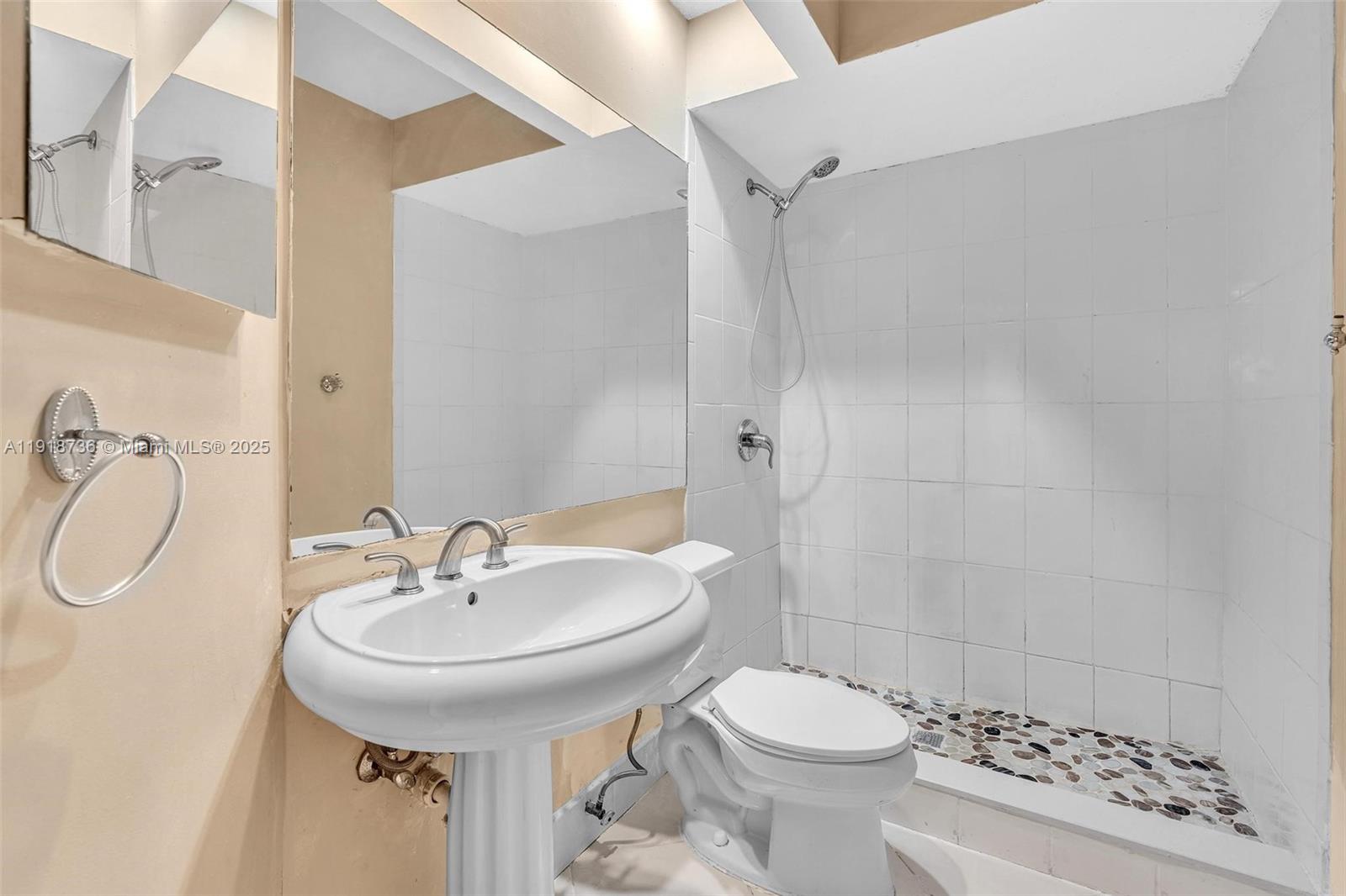 MARBELLA PARK - Residential