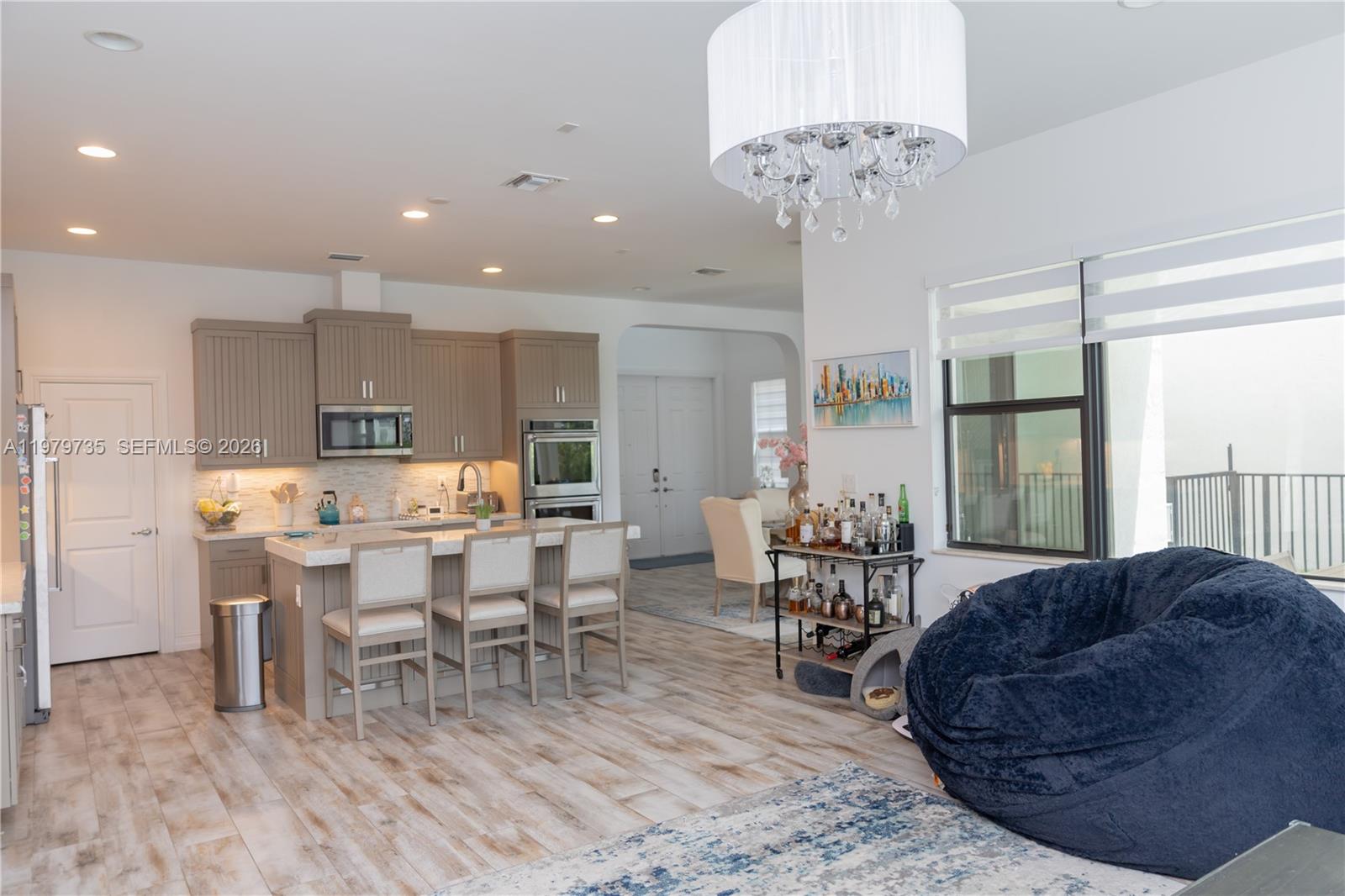 PEMBROKE LAKES SOUTH - Residential