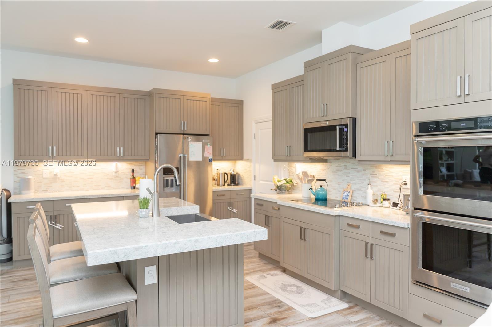 PEMBROKE LAKES SOUTH - Residential