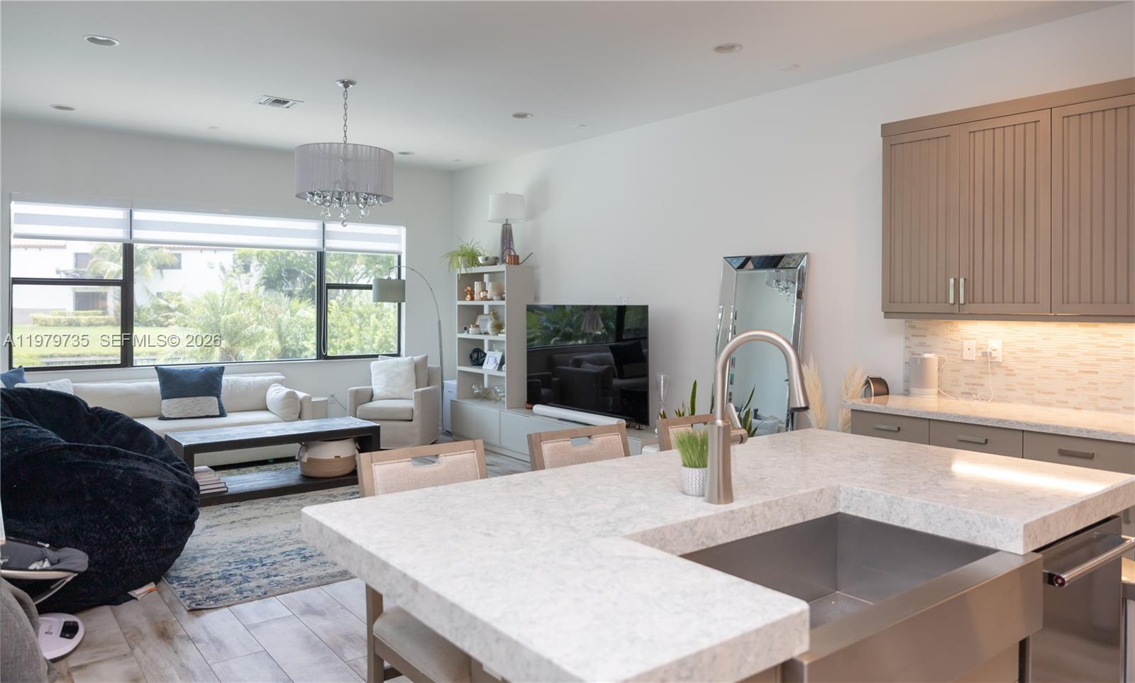 PEMBROKE LAKES SOUTH - Residential