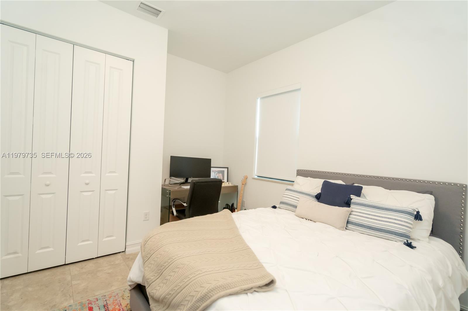 PEMBROKE LAKES SOUTH - Residential