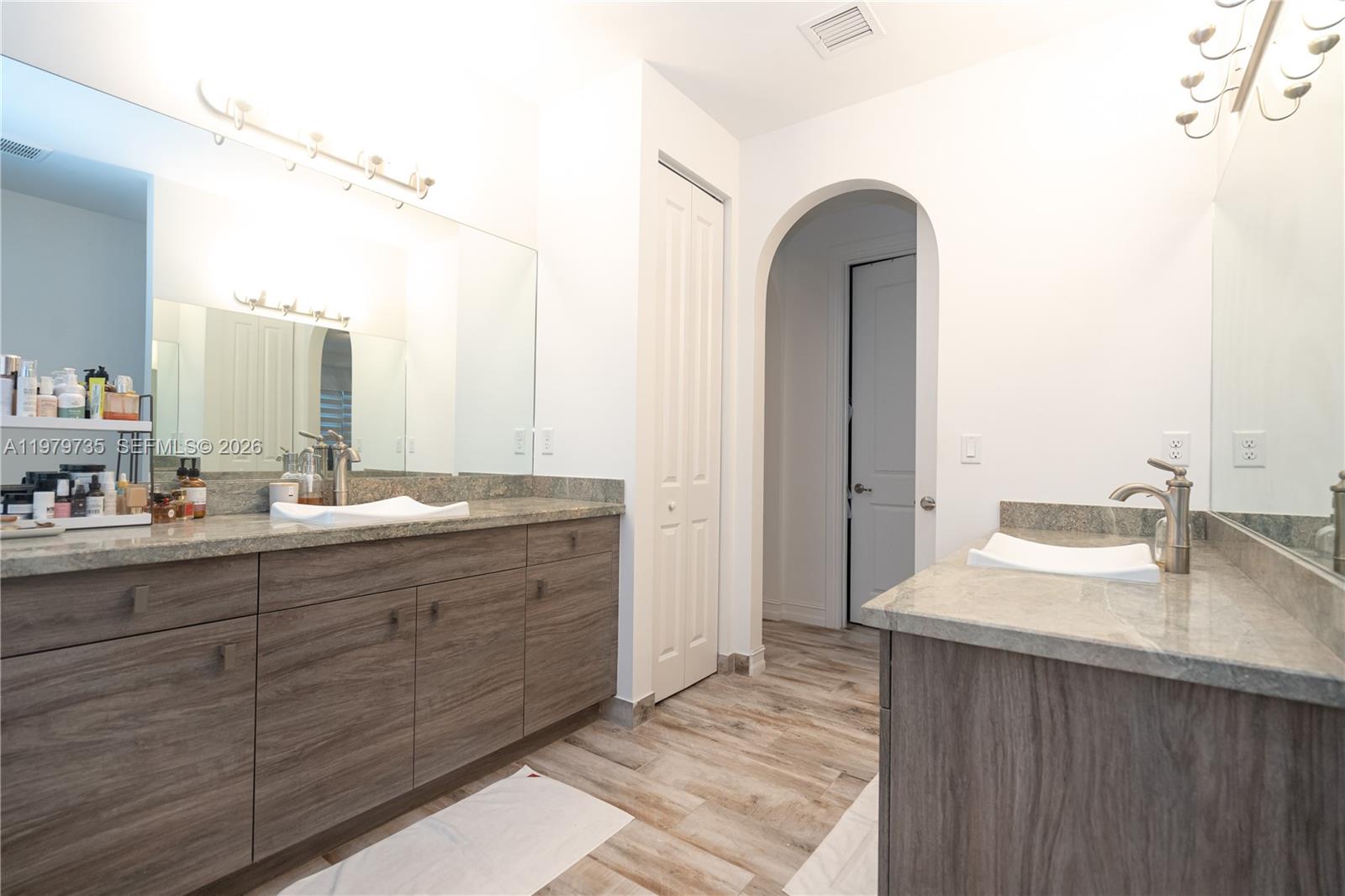 PEMBROKE LAKES SOUTH - Residential