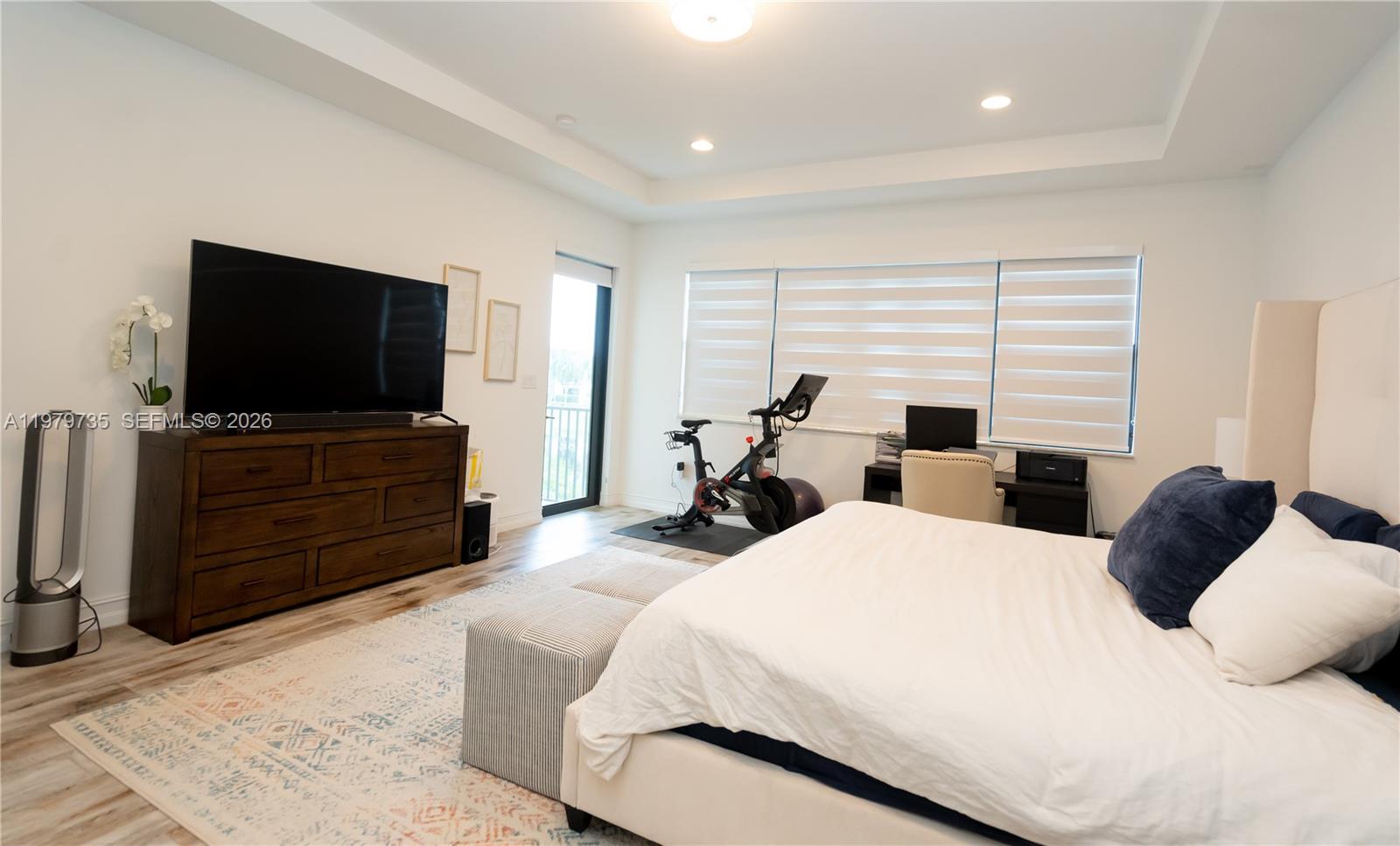 PEMBROKE LAKES SOUTH - Residential