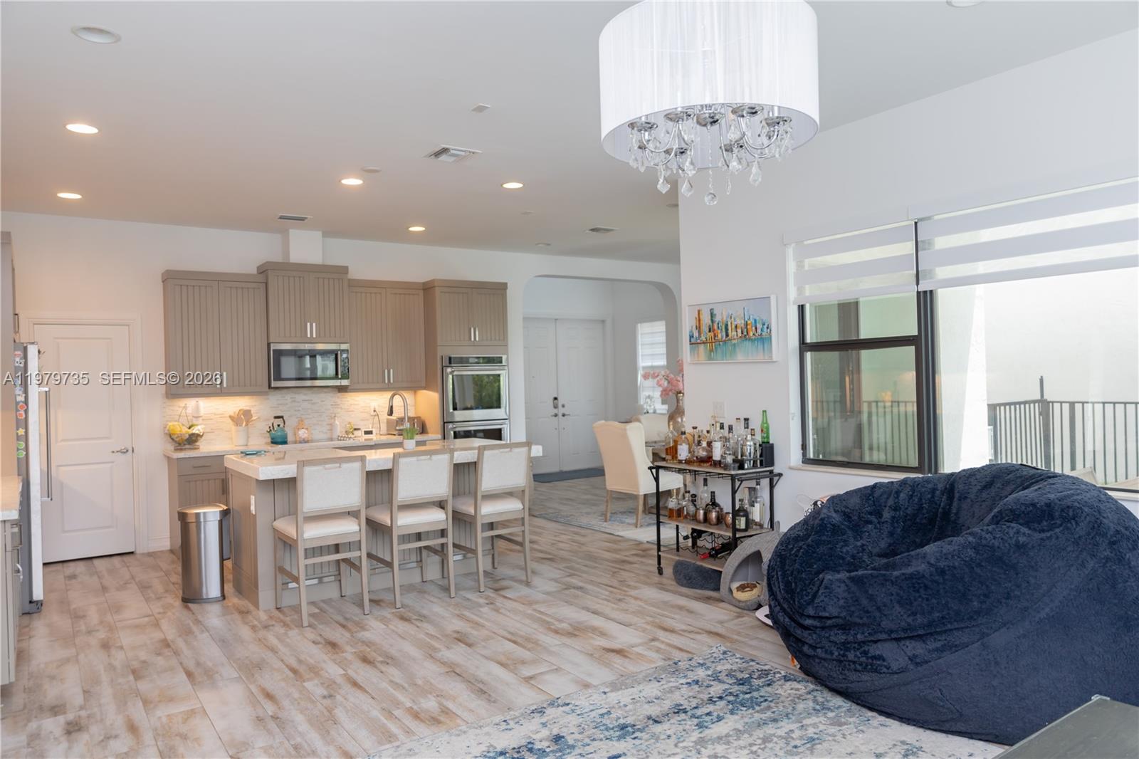 PEMBROKE LAKES SOUTH - Residential