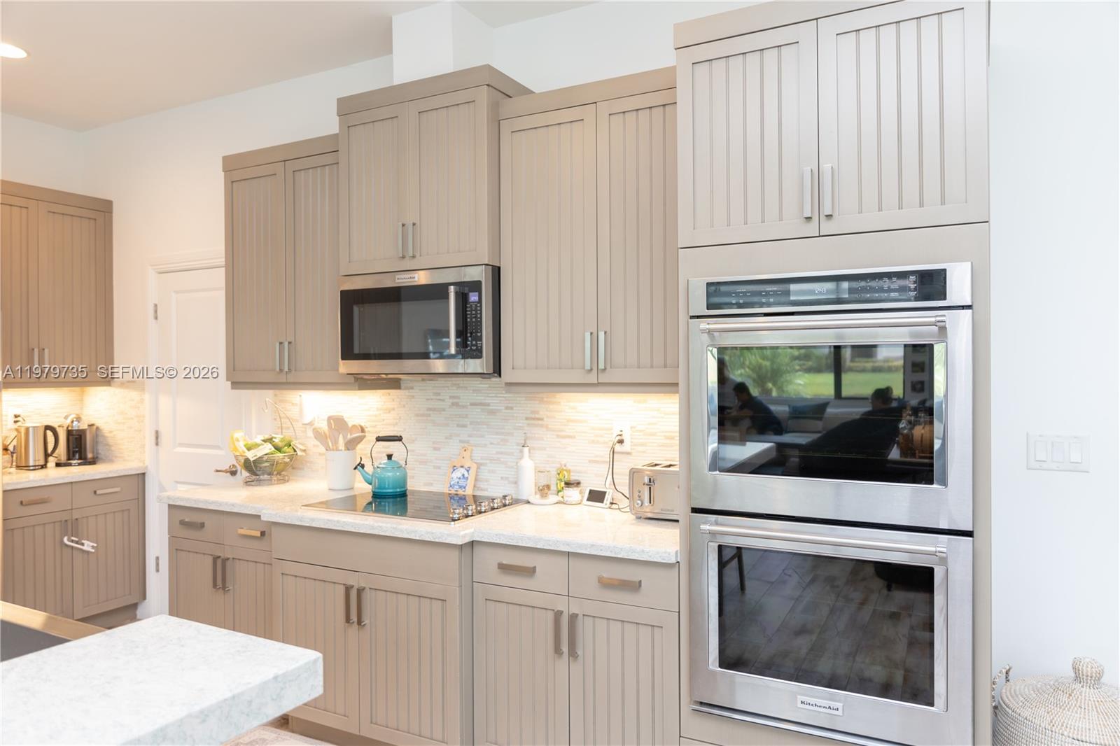 PEMBROKE LAKES SOUTH - Residential