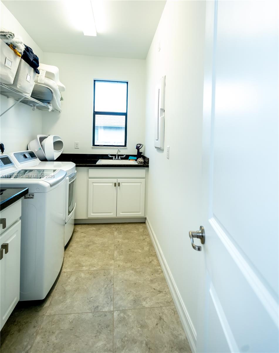 PEMBROKE LAKES SOUTH - Residential