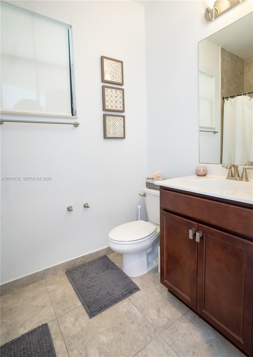 PEMBROKE LAKES SOUTH - Residential