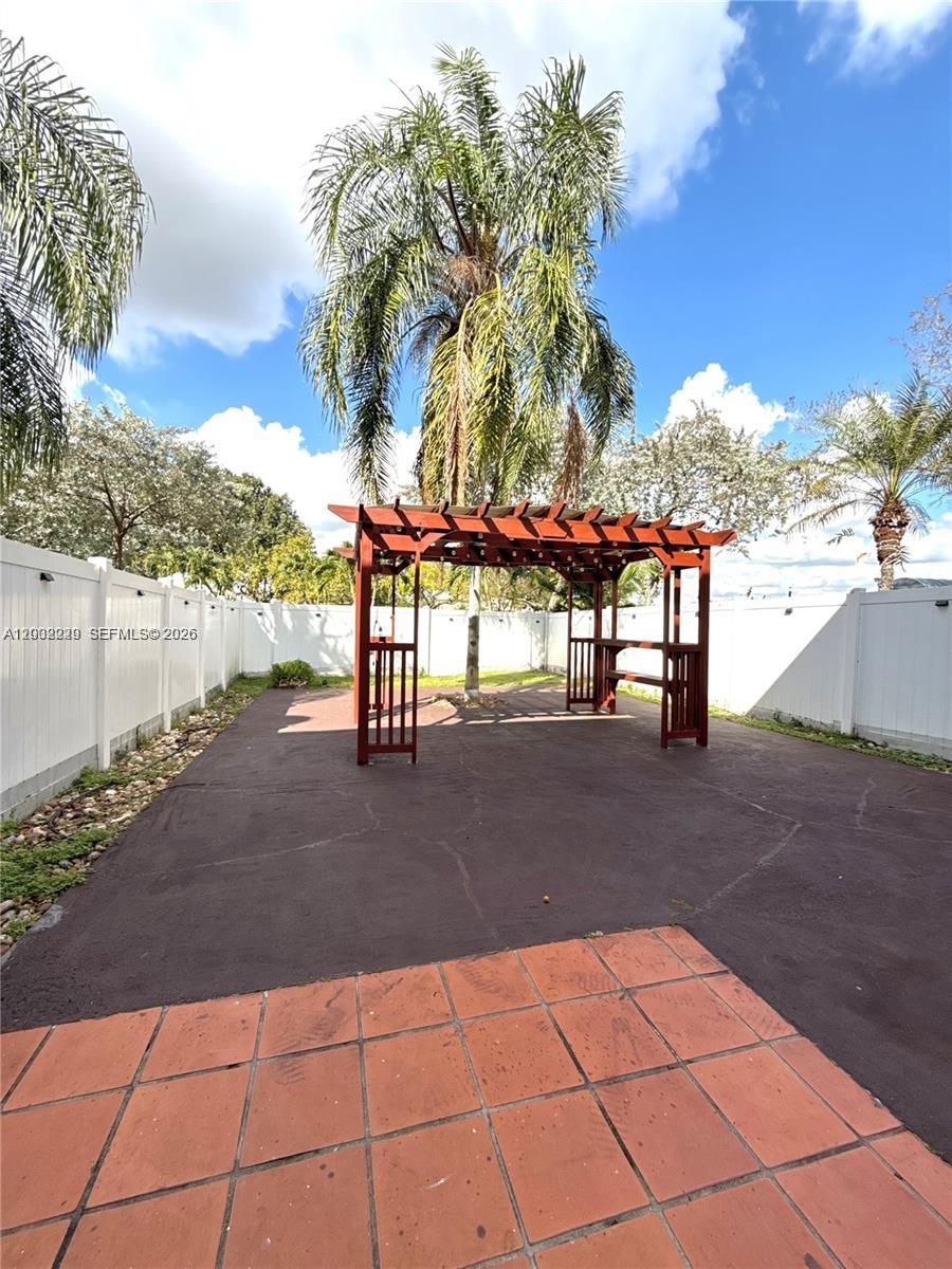 REPLAT OF PORTION OF M P - Residential