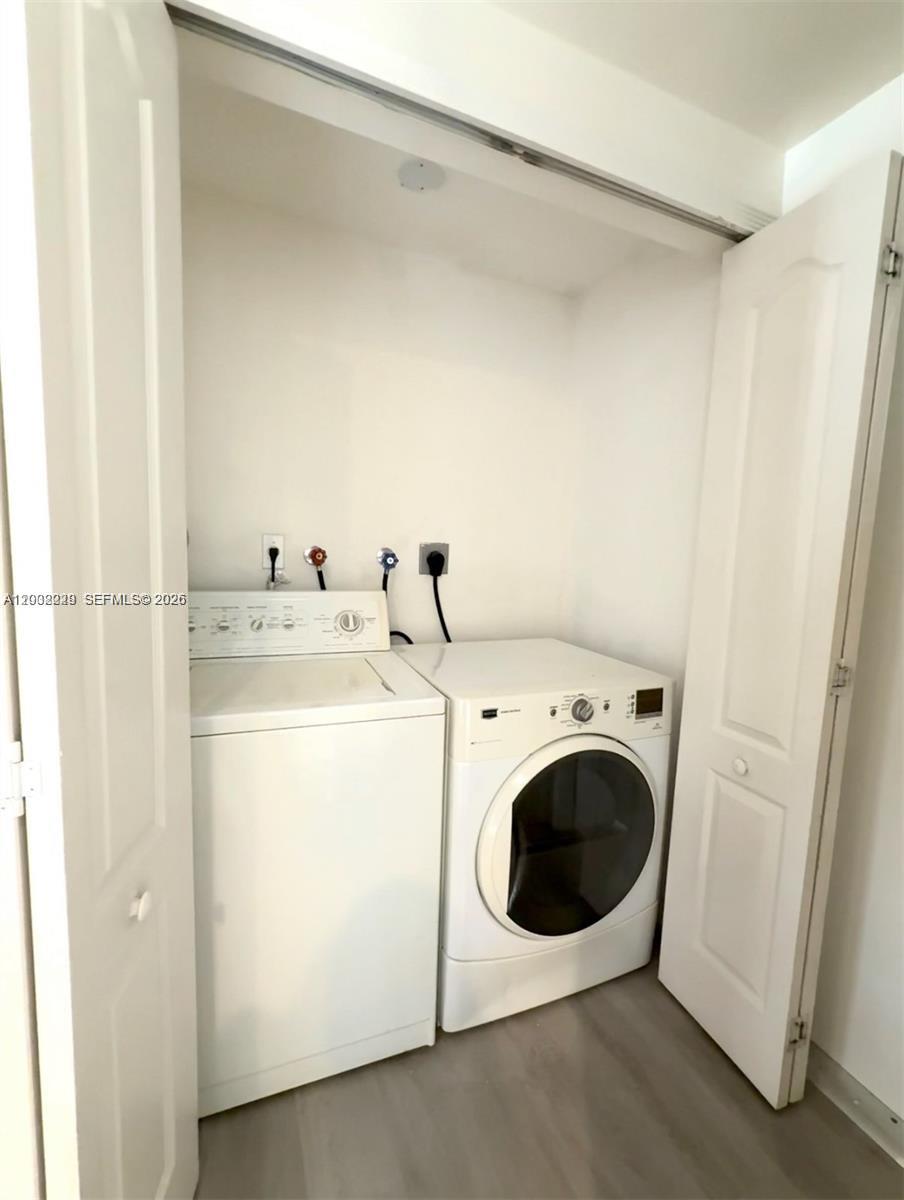 REPLAT OF PORTION OF M P - Residential