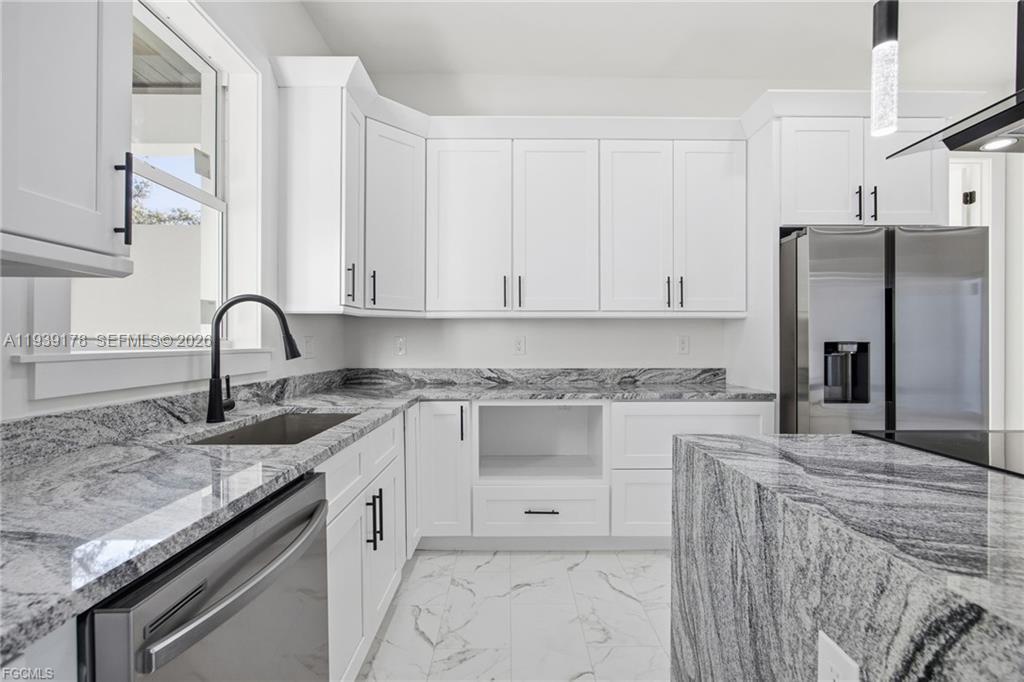 Port LaBelle - Residential