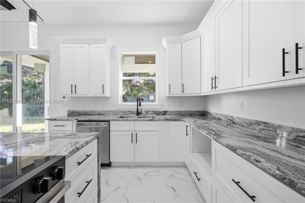 Port LaBelle - Residential