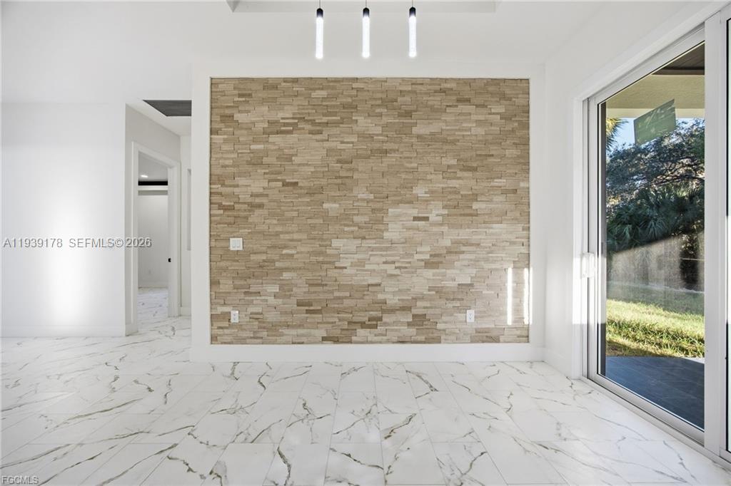 Port LaBelle - Residential