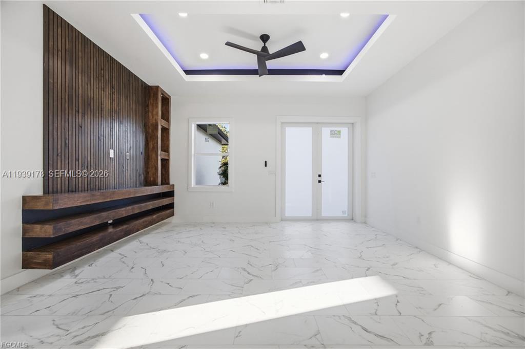 Port LaBelle - Residential