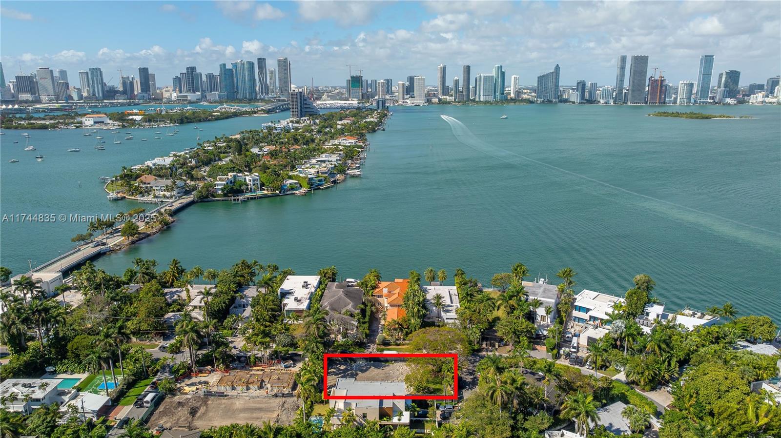 SAN MARINO ISLAND - Residential