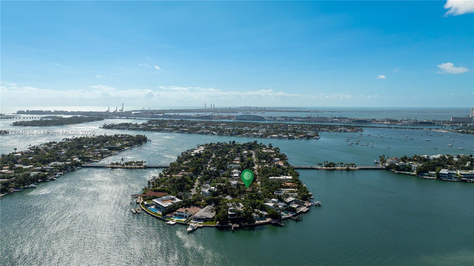 SAN MARINO ISLAND - Residential