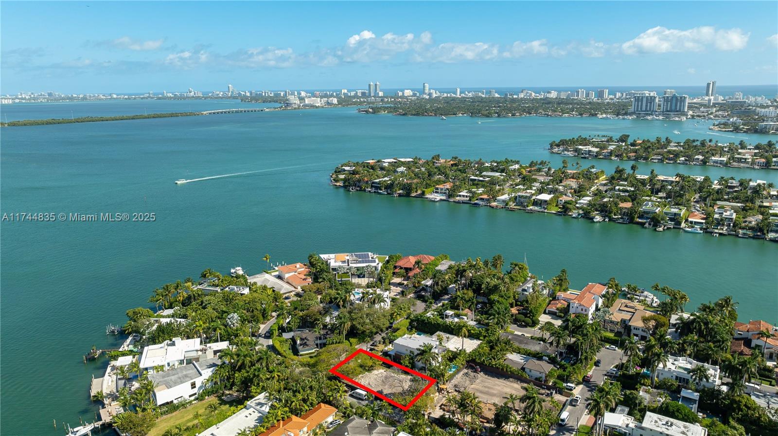 SAN MARINO ISLAND - Residential