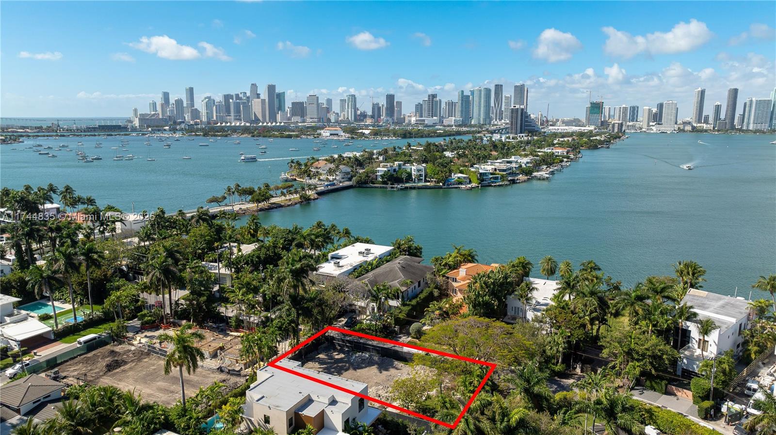 SAN MARINO ISLAND - Residential