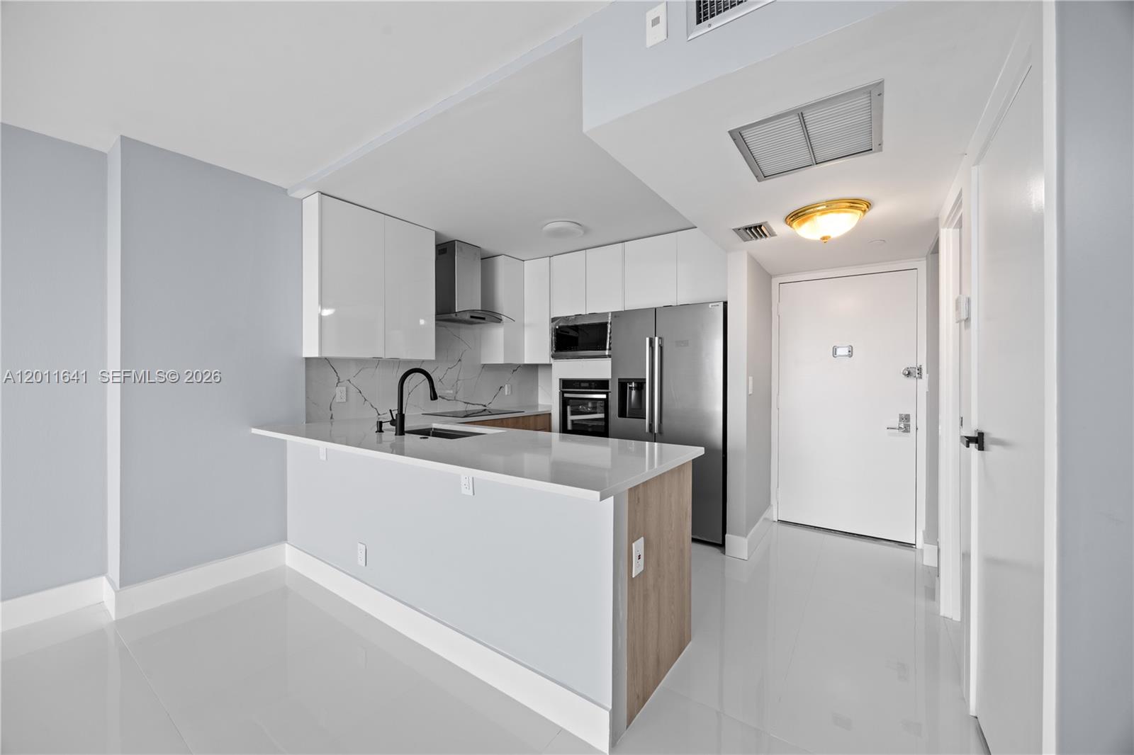 CORONADO CONDO- TOWER II - Residential