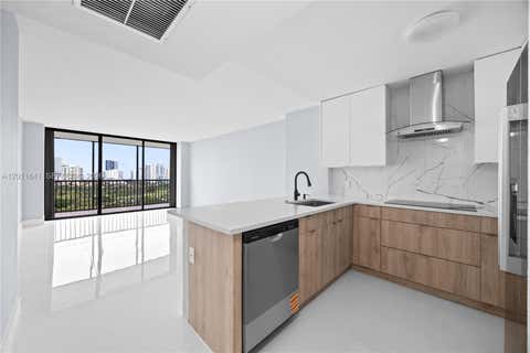 Photo of 20335 W Country Club Dr #1905, Aventura, FL 33180 (MLS # A12011641)