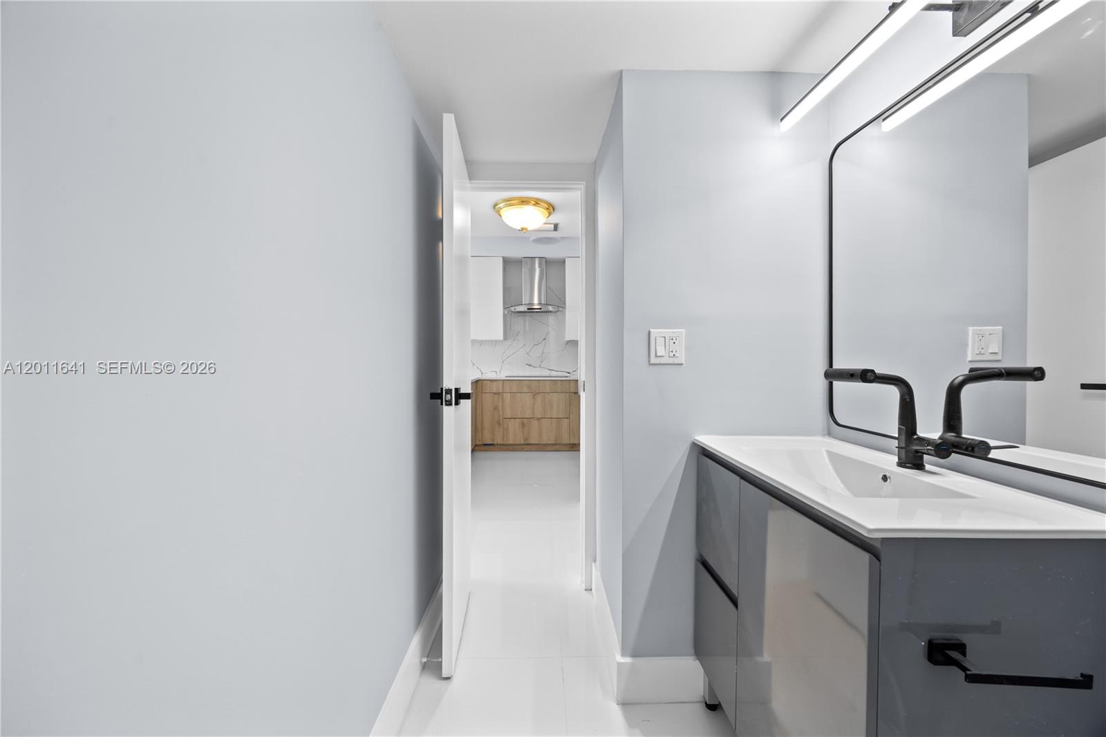 CORONADO CONDO- TOWER II - Residential