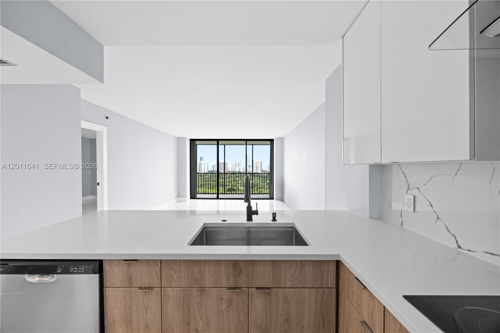 CORONADO CONDO- TOWER II - Residential